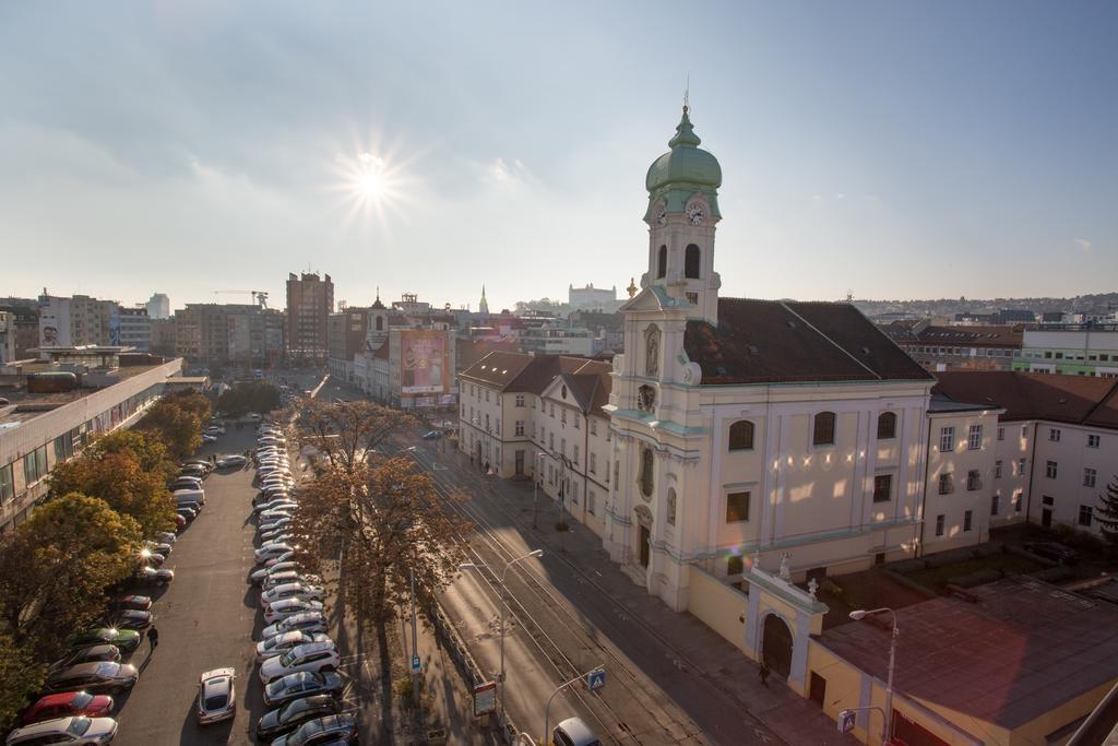 Hostel Blues Pressburg Exterior foto